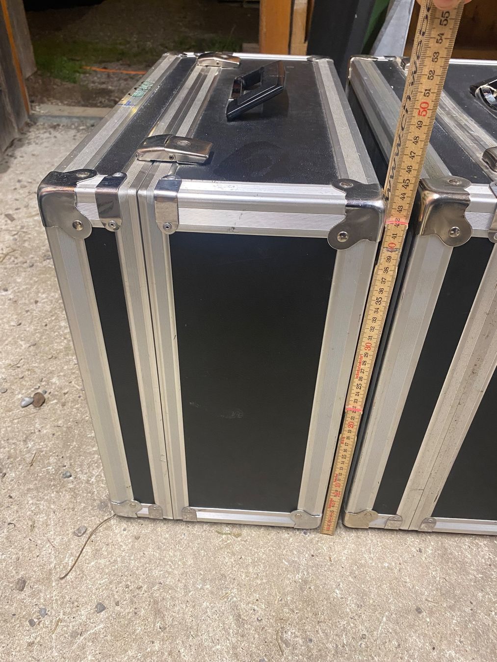 Valigie: 2 Stk. Flightcases / Alu Case, Koffer! – Usato da Dozwil venduto da Bach_4 4