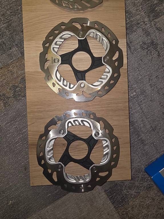 Pezzi di ricambio: disque de frein SHIMANO diam.140mm – Usato da Fully venduto da ftaddei