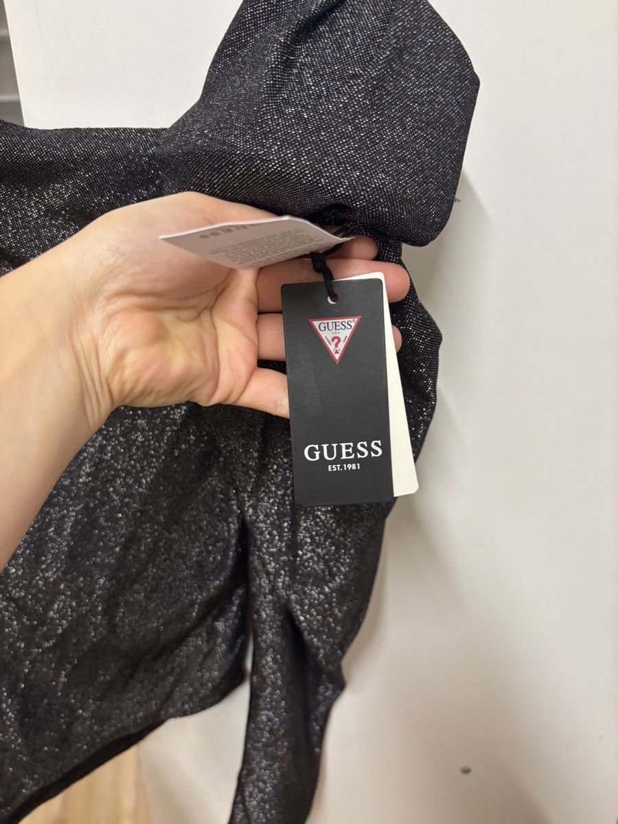Guess Tops: Guess Body mit einem Ärmel – Neu (gemäss Beschreibung) aus Zell LU von AliAli24 1