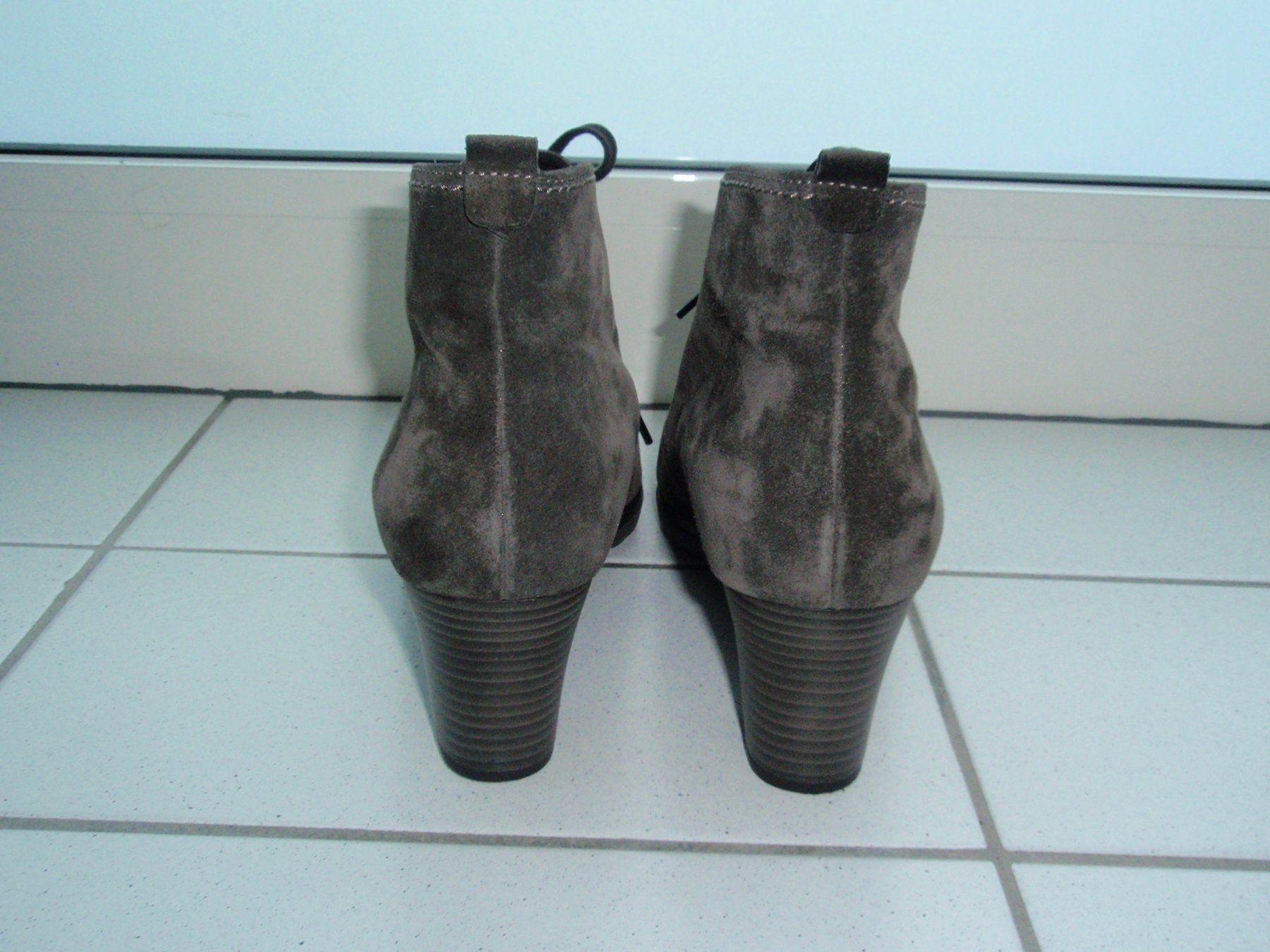 Gabor Damenschuhe: Gabor Lederstiefeletten Grösse 40 – Gebraucht aus Basel von chien008 2