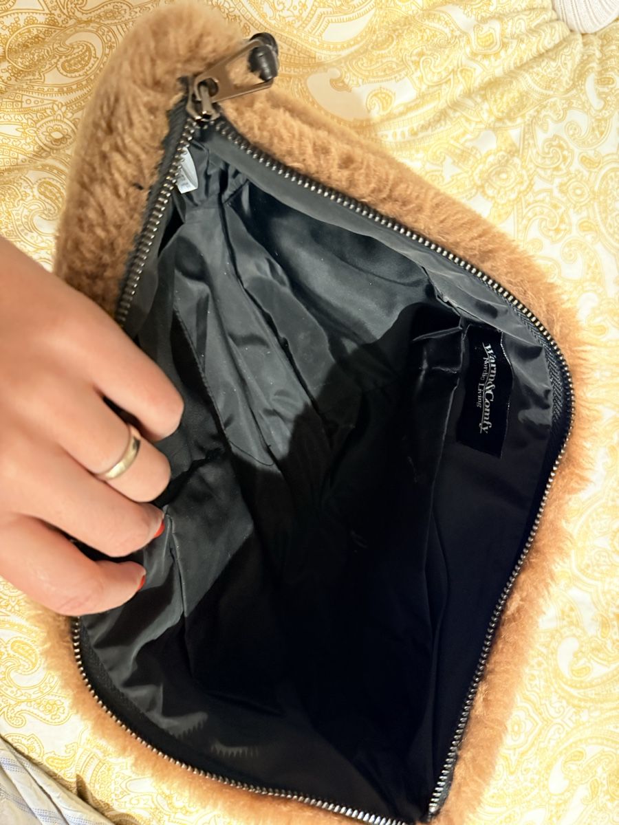 Custodie per cosmetici: Necessaire – Usato da Dotzigen venduto da White_Warrior 4