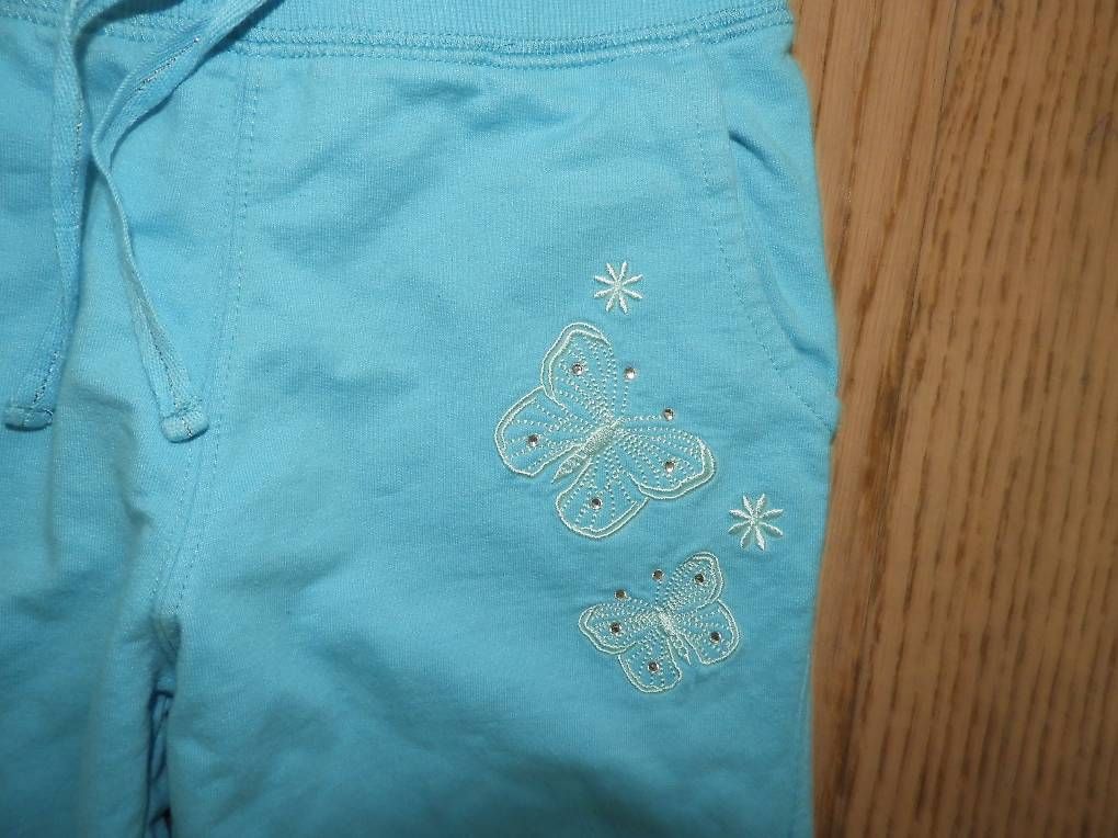 Hosen: Trainerhose, Grösse 134 – Gebraucht aus Hergiswil NW von Noema2006 1