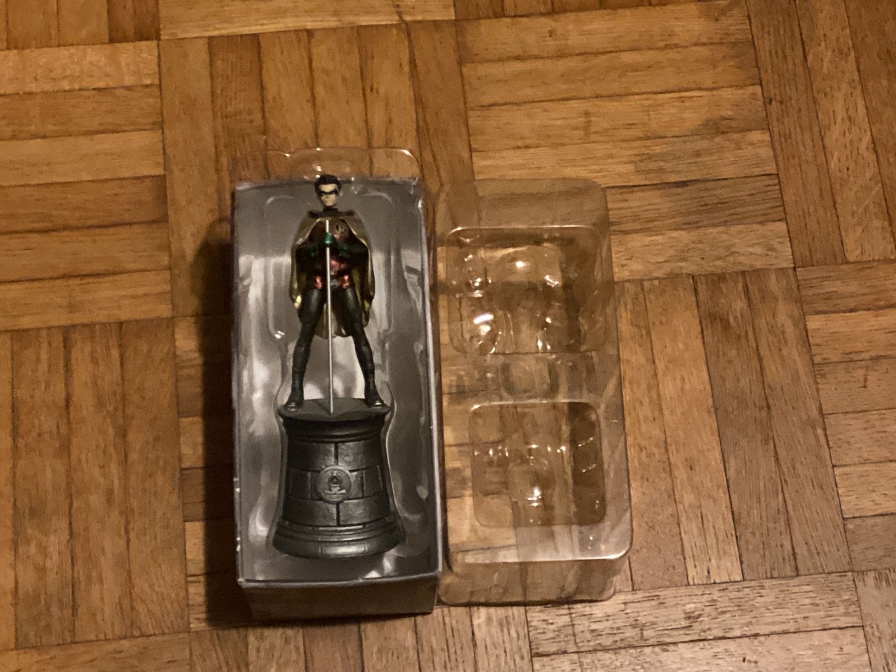 Figurines: Eaglemoss Schachfigur Bischoff Robin – Neuf avec emballage d'origine à Grabs par Dekostuebli