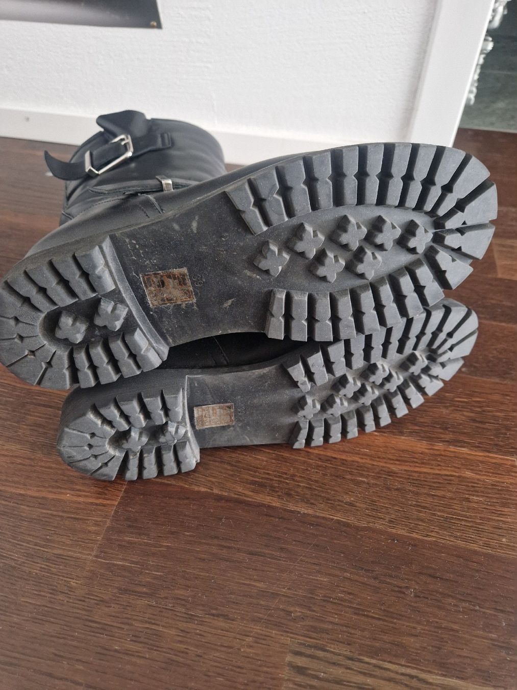 Scarpe da donna: Stiefelette Si Barcelona – Usato da Glattfelden venduto da Ivana5288 5