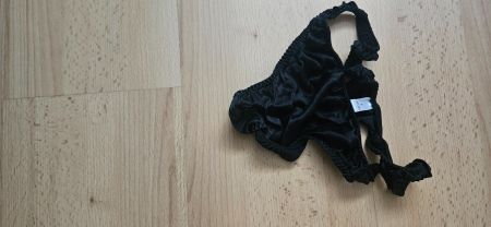 String comme neuf porté 1X  (b)