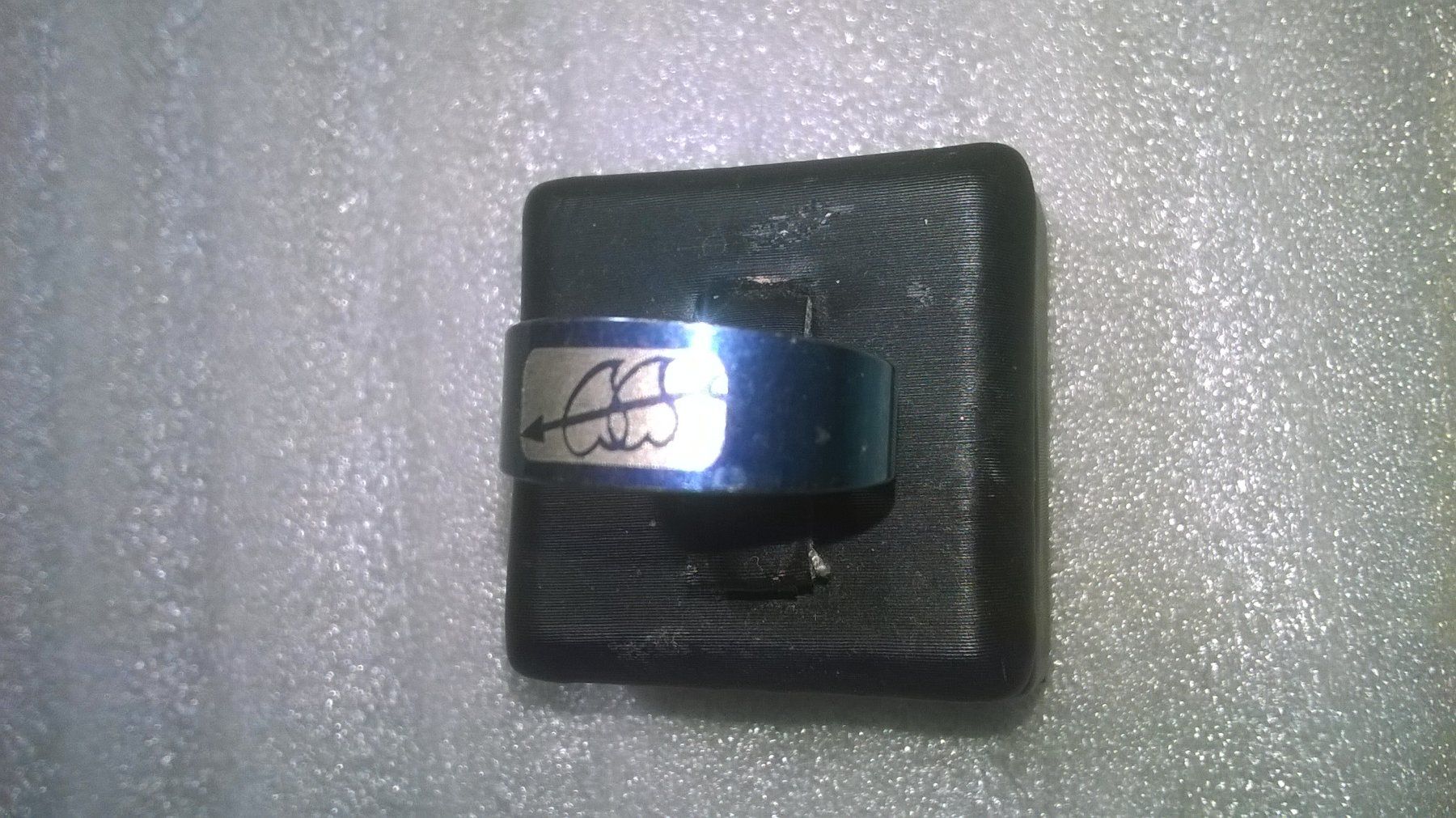Bagues: ring edelsthal,,dunckelblau,,mit 2 herzen – Neuf (Voir description) à Basel par bijoutrie_4 4