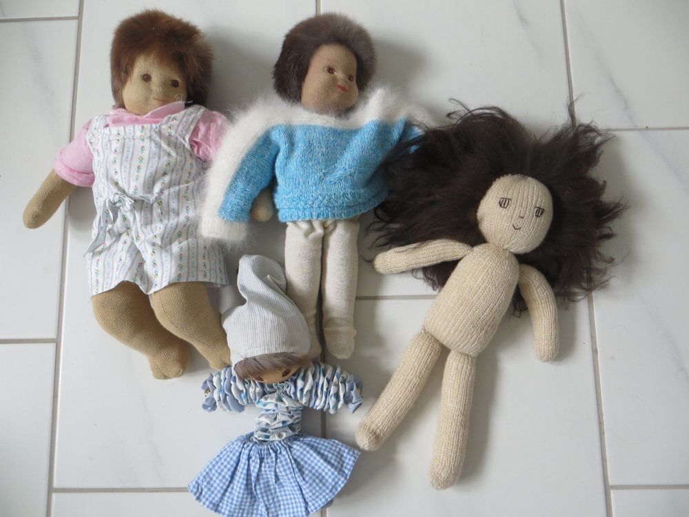 4 handgemachte Puppen aus den 70er