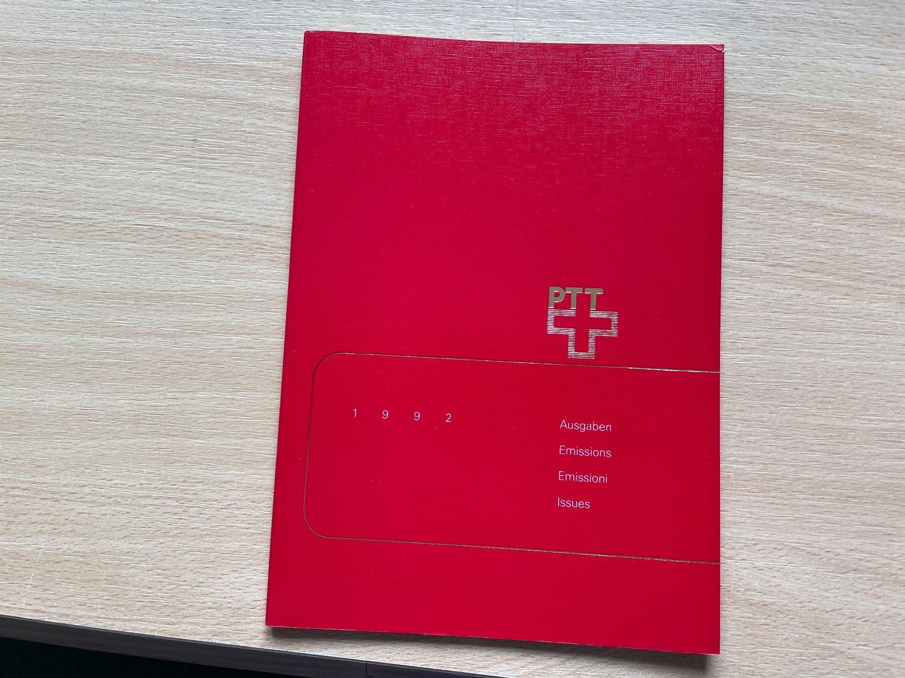 Tutti i francobolli: Carnet timb. 1992 prix poste 34.- SBK 85.- – Usato da Sonceboz-Sombeval venduto da Comment2