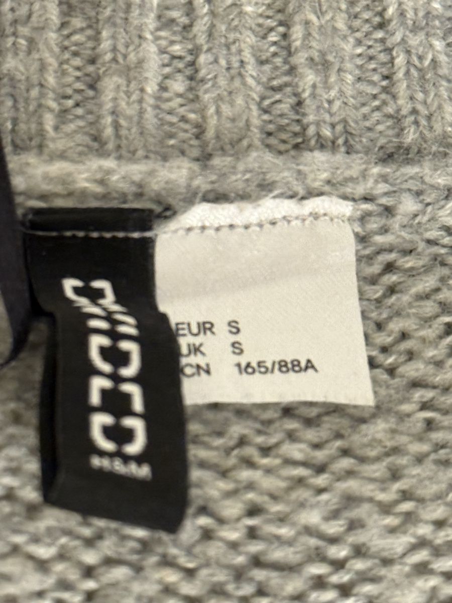 Maglioni & Felpe: Grau bauchfreier Pullover – Grösse S, weich – Nuovo (secondo la descrizione) da Pratteln venduto da syr_g2ql 1