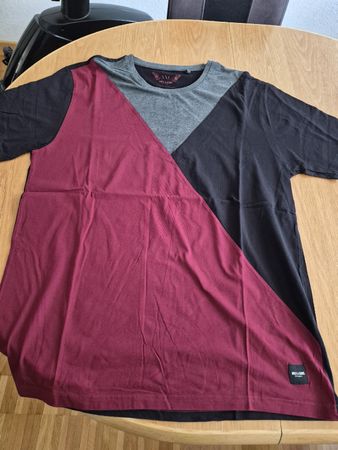 Herren T-Shirt Grösse XXL im Blockdesign für Frühling.Neu