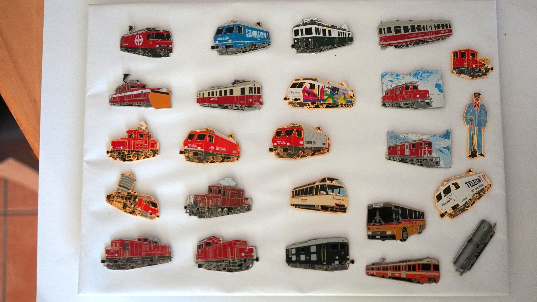 SBB/CFF/FFS Placchette & Badge: 24 x Schmid Müller Eisenbahn/Post – Usato da Worb venduto da worb01