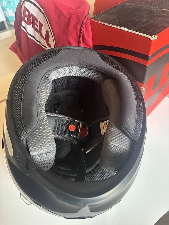 Caschi & visiere: Casque bell  – Usato da Vevey venduto da nis_nj5p 1