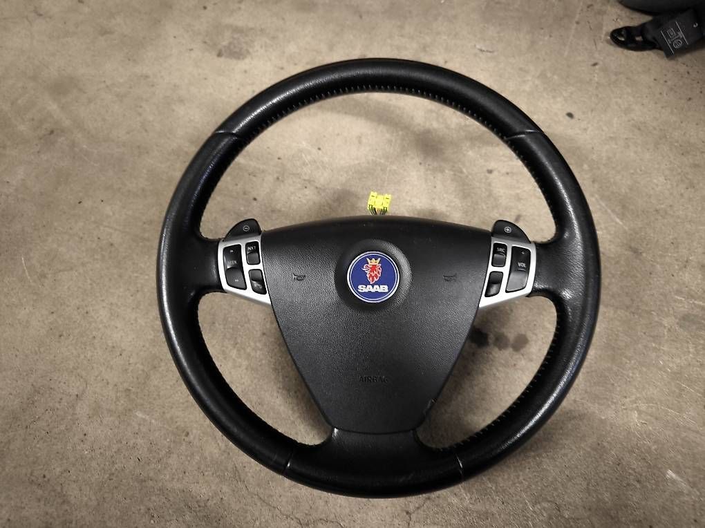 Alle Autoersatzteile: Saab 93 Lederlenkrad mit Wippe  – Gebraucht aus Sulgen von Kuya1 2