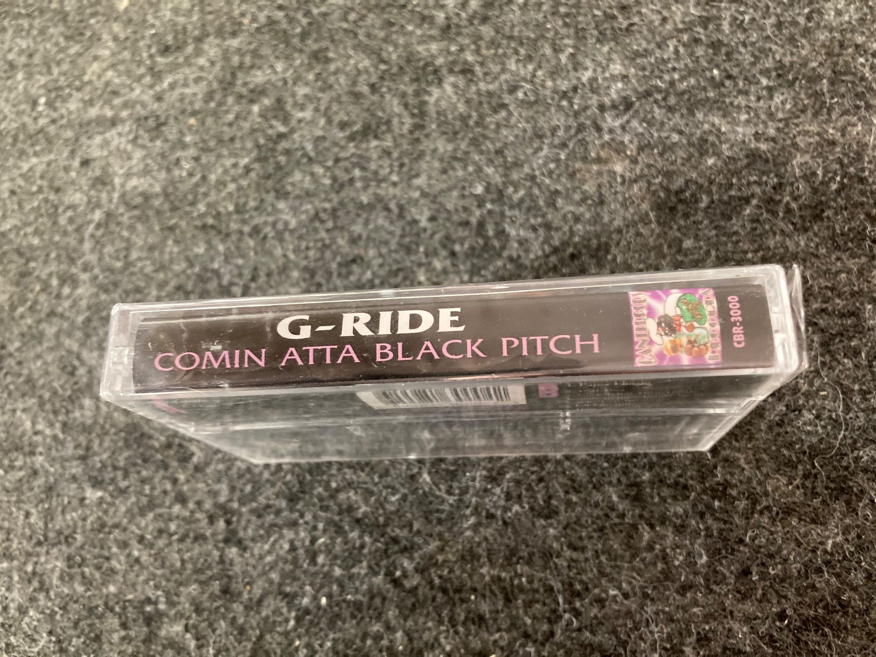 Musicassette: G-Ride - Comin Atta Black Pitch (MC) – Usato da Fribourg venduto da Karushi 1