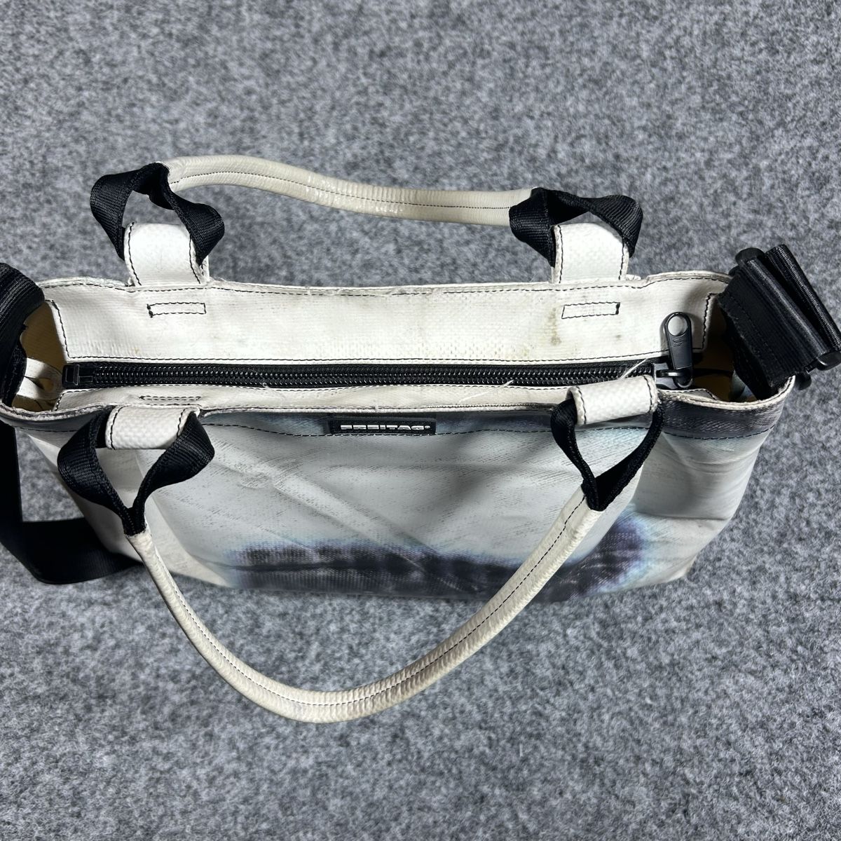 Freitag Altro in  Abbigliamento & Accessori: FREITAG BAG F551 – Usato da La Sagne NE venduto da Matlasape 2