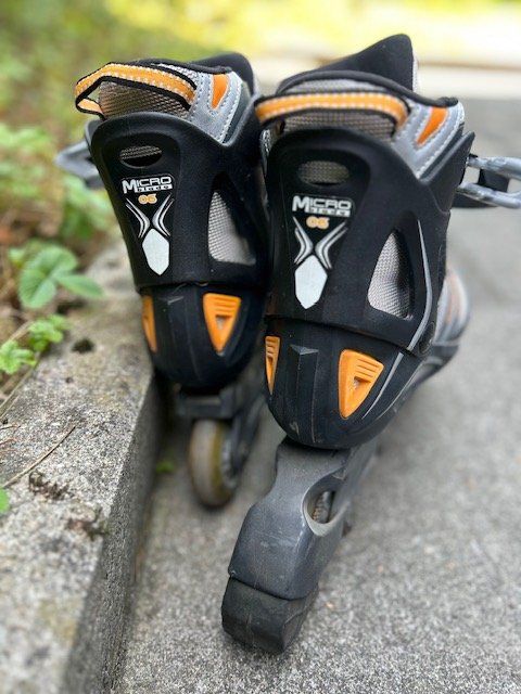 Patins à roul. & inline: Inlineskates Rollerblade Grösse 36/40 EU grau-anthrazit – D'occasion à Rothenburg par stacostaco 4