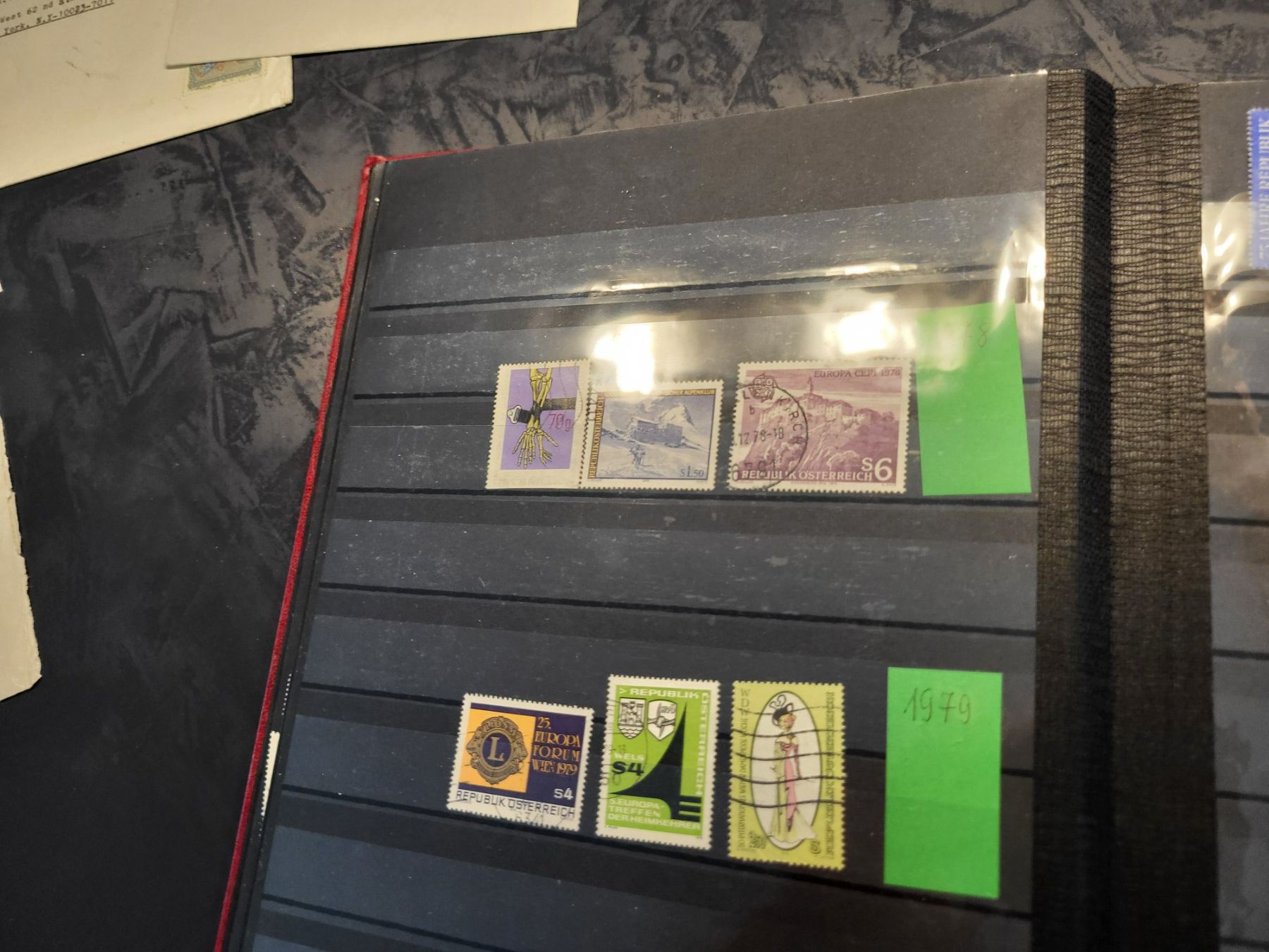 Alle Briefmarken: Sammlung Album - Oesterreich – Gebraucht aus Rümlang von Turrin 3