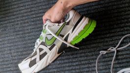 Nike Air Max 2002 Sneaker weiss/grün Gr 39 Neu