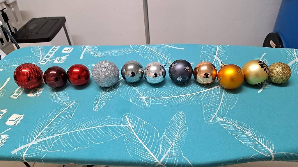 Toutes les décorations: Weihnachtskugeln – D'occasion à Fischbach-Göslikon par Reinegge