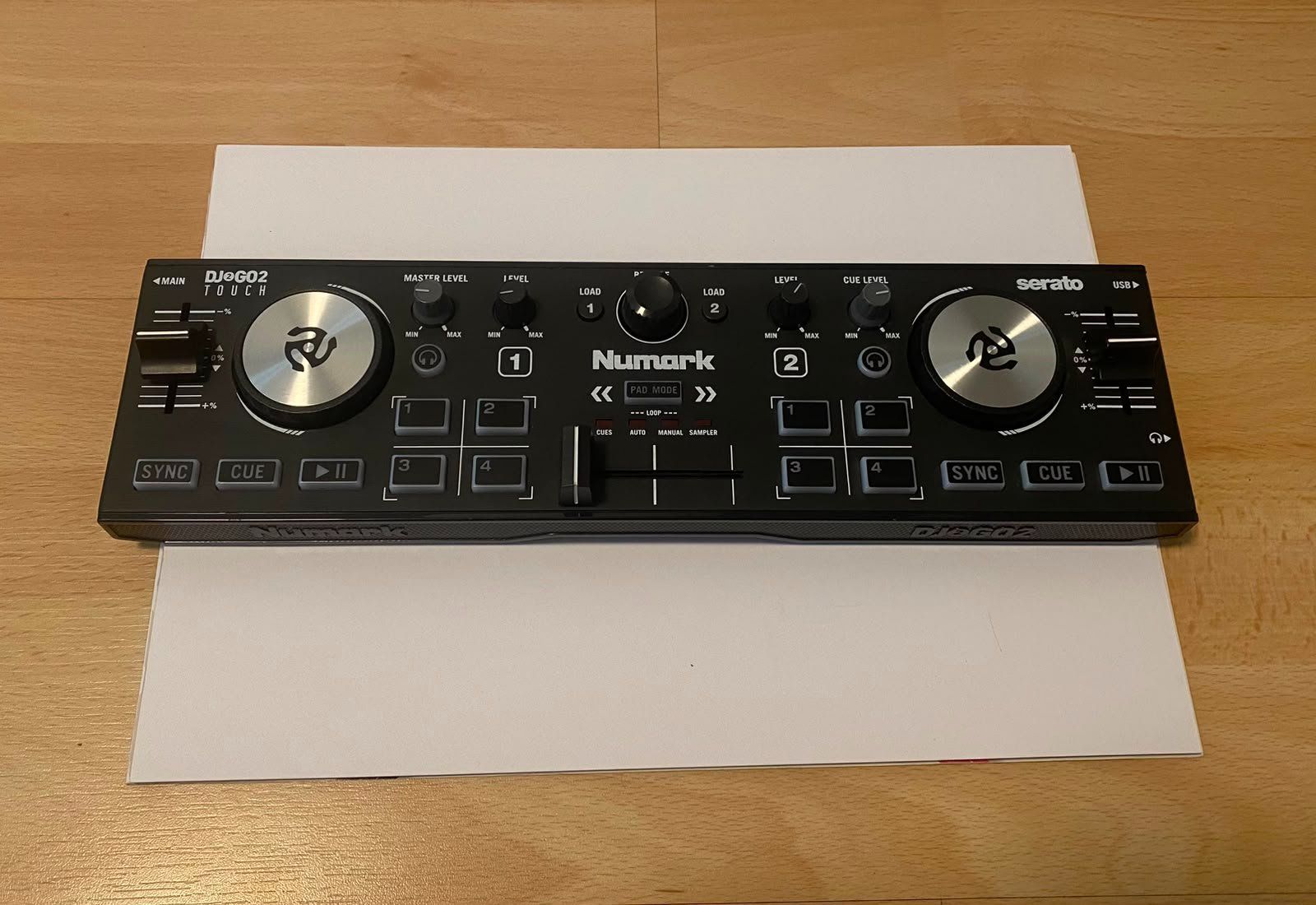 Console di mixaggio: Numark DJ2GO 2 Touch Anfänger DJ-Pult – Usato da Luzern venduto da yannick.w123