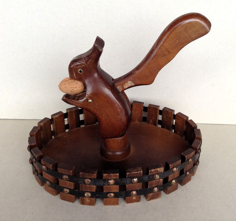 Itonash Eichhörnchen Nussknacker Aus Zinklegierung - Innovativer Walnussknacker Mit Anti-Rutsch Design