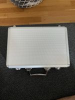 Poker Koffer Set mit Chips Karten und Dealer Button