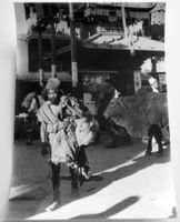 Erh. Hürsch: 2 Fotos um 1975, Nepal (III), Begegnungen