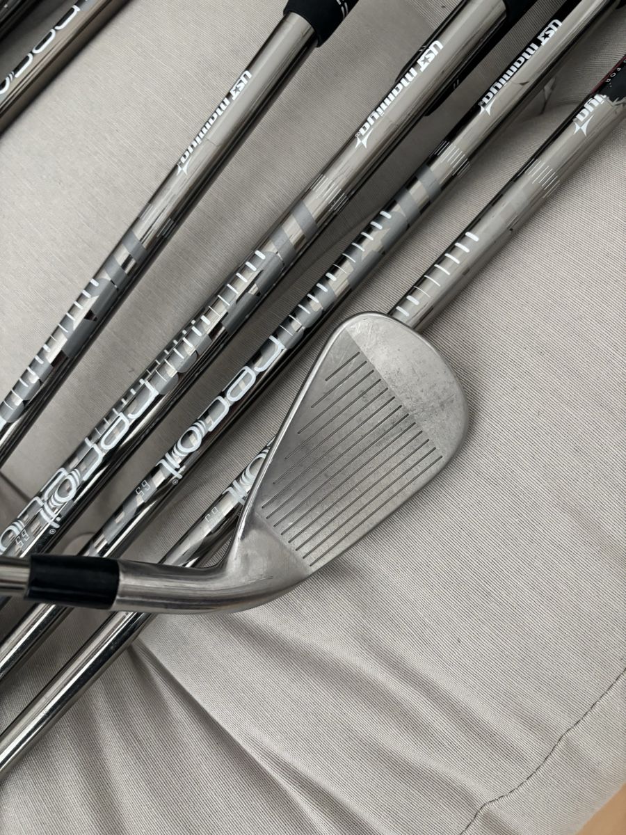 Titleist Mazze & Set: Titleist AP1 Eisen Set (Links) Titel: Titleist AP1 Eisen Set – Usato da Chur venduto da Cuteclothes7k 4