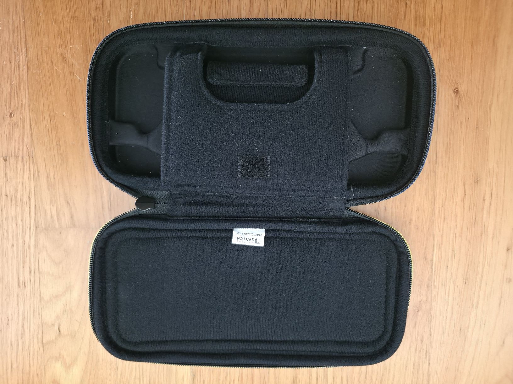 Nintendo Schutzhüllen: Nintendo Switch Case / Tasche / Etui Zelda Link's Awakening – Neu (gemäss Beschreibung) aus Zürich von jabo22 2
