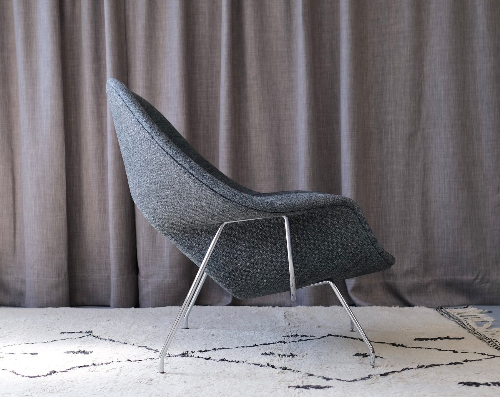 Knoll Poltrone: Knoll Womb Chair by Eero Saarinen – Usato da Bern venduto da Zmodern_CON 4
