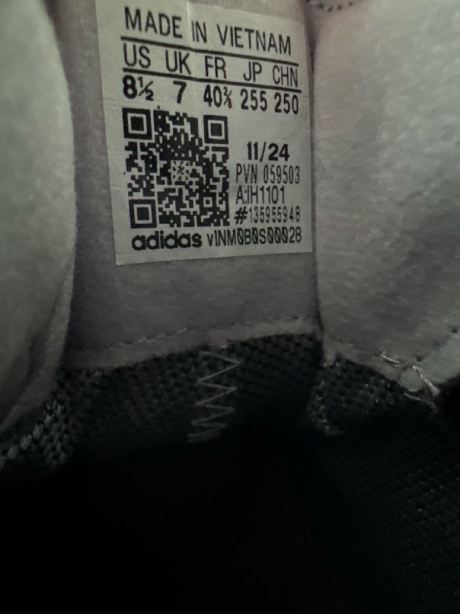 Adidas Scarpe da donna: Trekkingschuh, Adidas Terrex, Gr 40 2/3 – Nuovo (secondo la descrizione) da Bonstetten venduto da Tscat 5