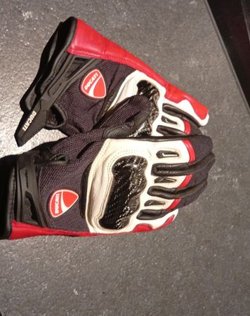 Ducati Motorradhandschuhe schwarz/rot Neuwertig Grösse M