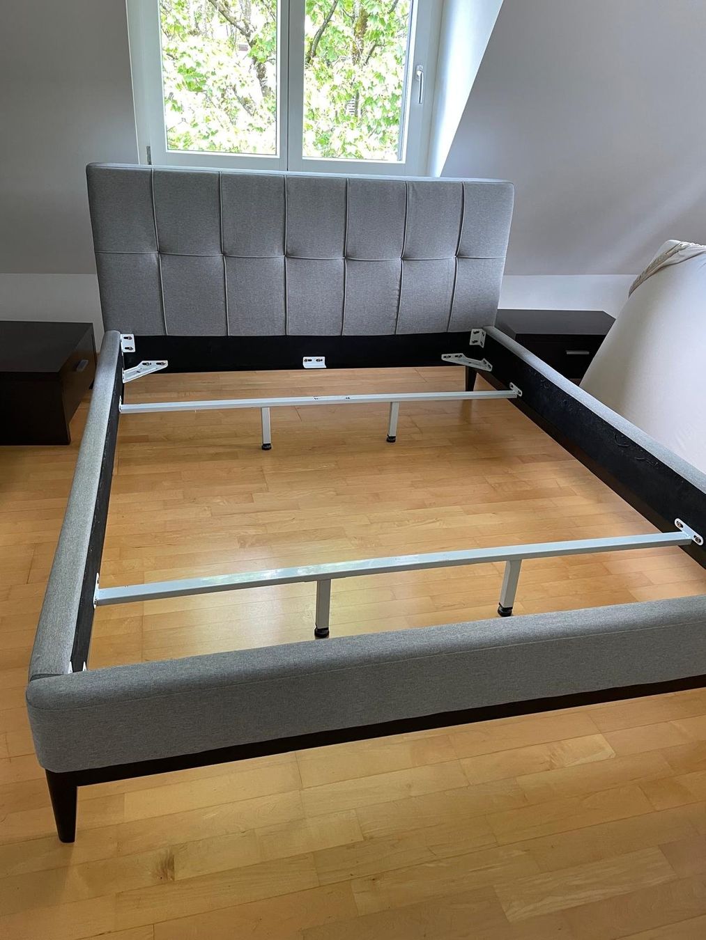 Interio Letti: Bett ohne Lattenrost 160x200cm von Interio – Usato da Zürich venduto da mdiscover