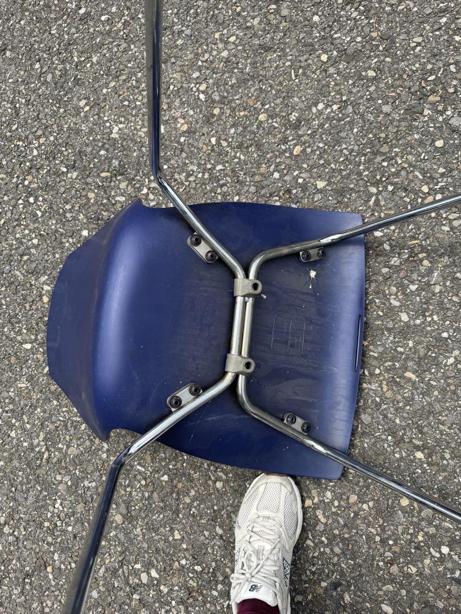 Chaises: Kartell Stuhl ab 1.-  – D'occasion à Grenchen par Design-Outlet 2