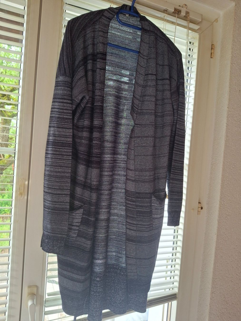 Zara Jacken: Longue jaquette taille M marque Zara – Gebraucht aus Villiers von san_jn5w 2