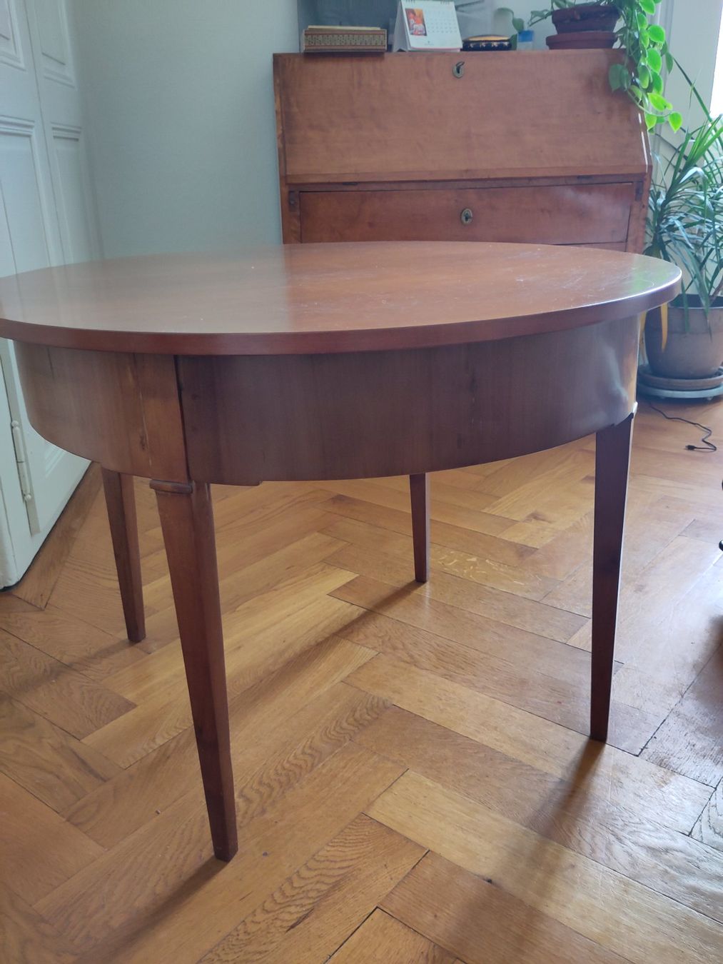 Tavoli: table ronde ancienne en bois massif – Usato da Genève venduto da IngridK0102