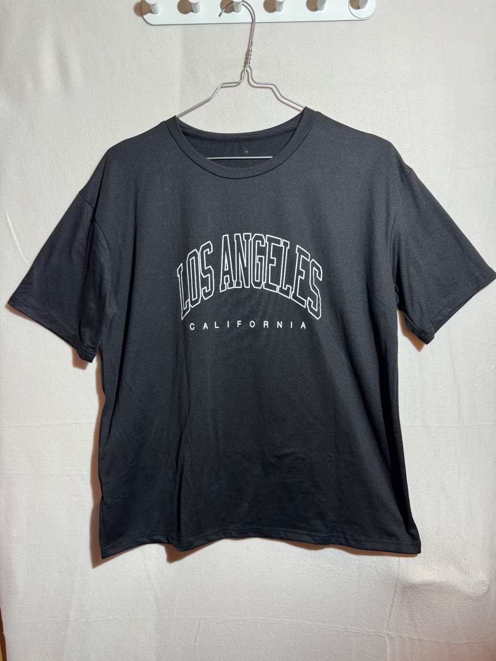T-shirt: Schwarzes T-Shirt Gr. M – Usato da Grosswangen venduto da SALE_SALE_SALE