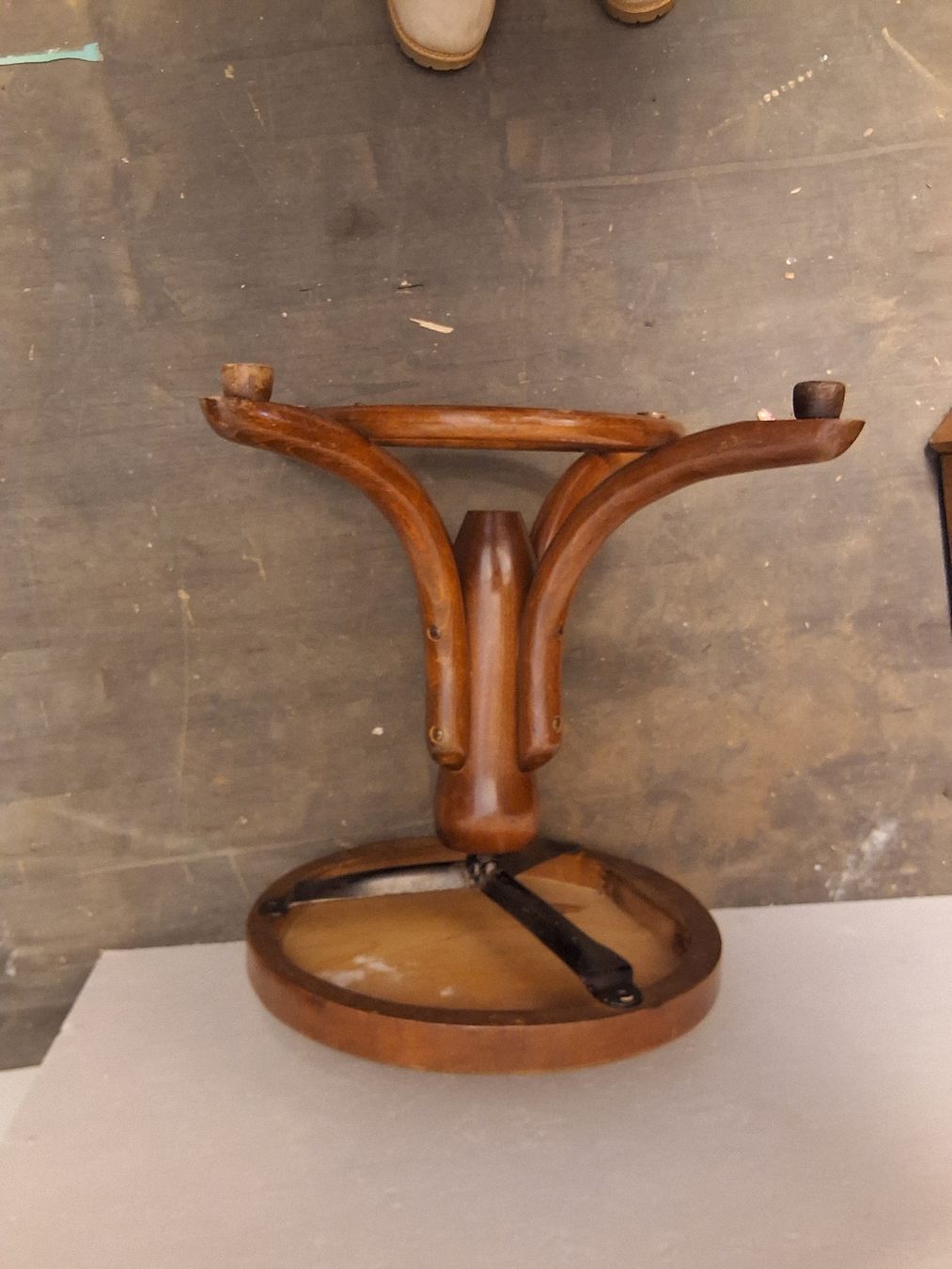 Sedie: antiker Pianostuhl – Usato da zofingen venduto da Blume14 2