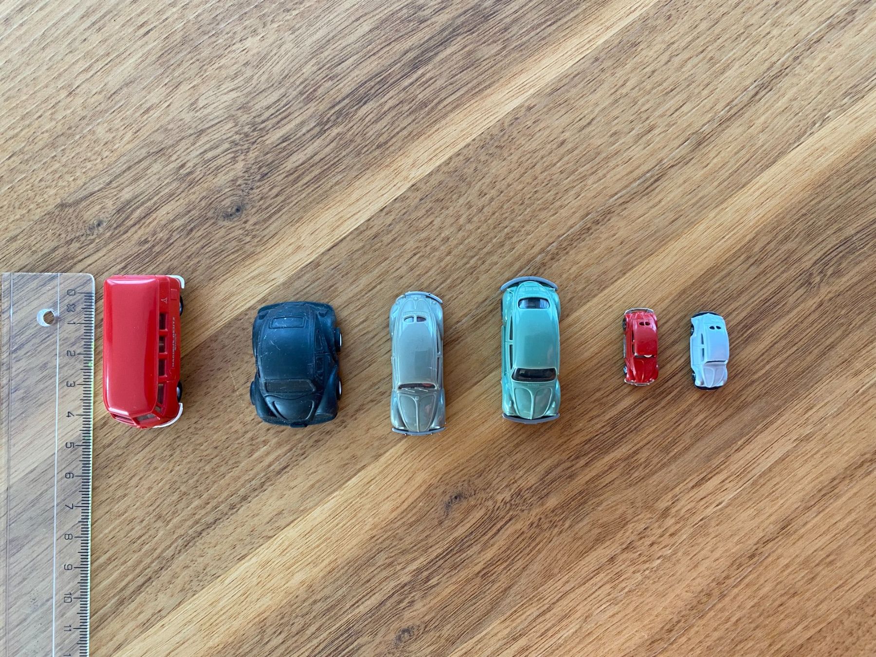 Volkswagen Modellini d'auto: VW Käfer und VW Bus - kleine Modellauto – Usato da Gerolfingen venduto da Regenbogen88 1