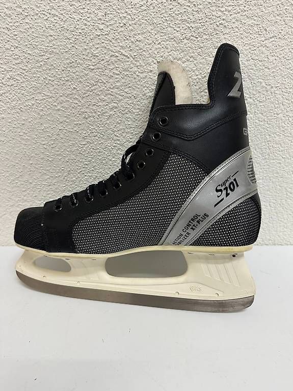 Schlittschuhe: Graf Super 701 Eishockeyschlittschuhe mit HiGHTEC Kufen – Gebraucht aus Obernau von Arche_Noah_Brocki 1