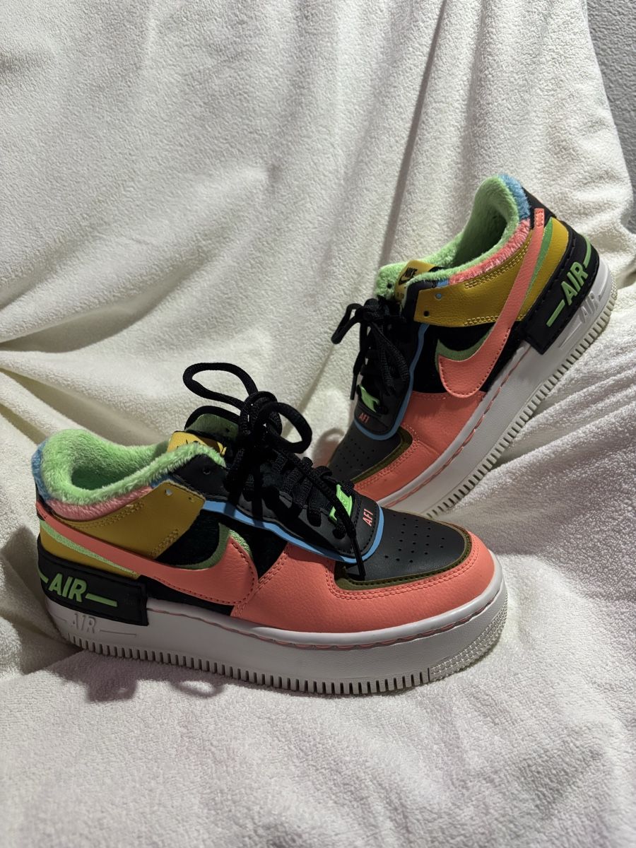 Nike Scarpe da donna: Baskets Nike Air Force 1 Shadow multicolore état neuf – Nuovo (secondo la descrizione) da Biel/Bienne venduto da Bumboboss