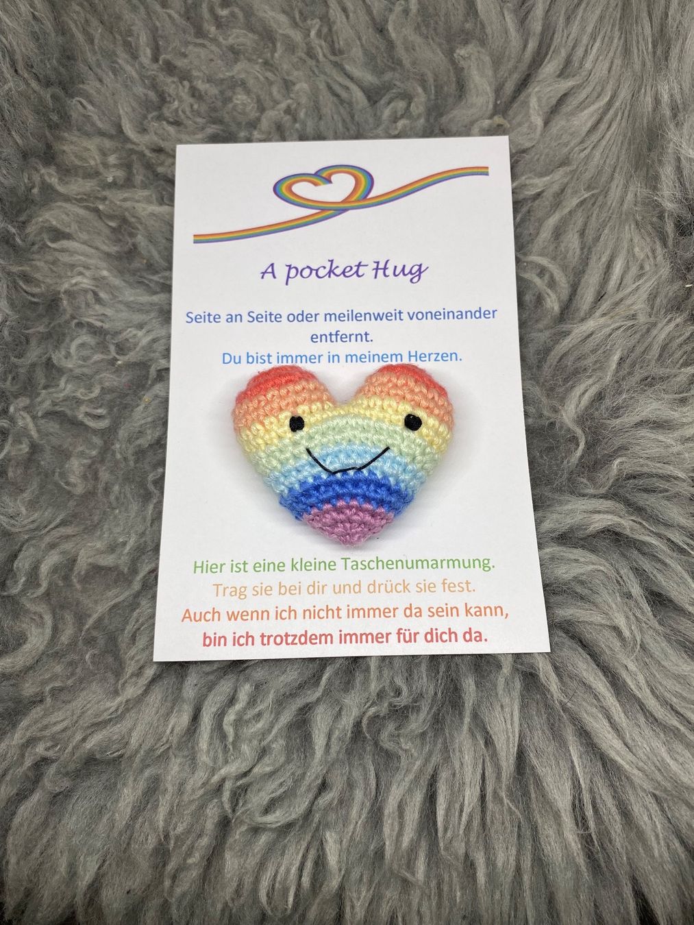 Cartoline: Pocket Hug – Nuovo e nell'imballaggio originale da St. Niklaus VS venduto da Wallis4ever