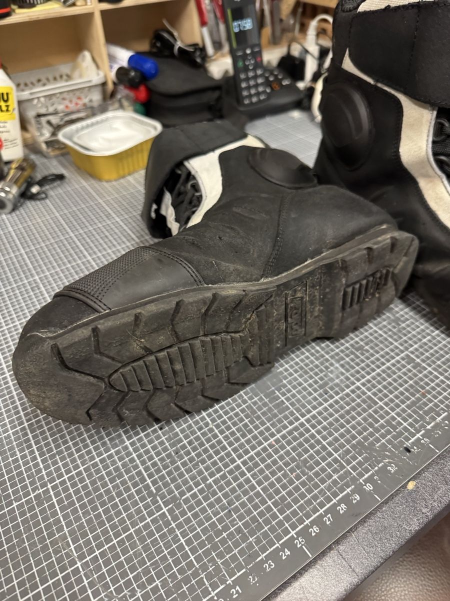 Scarpe da donna: Damen Motorradstiefel gr.41 – Usato da Oberengstringen venduto da Cebony 2