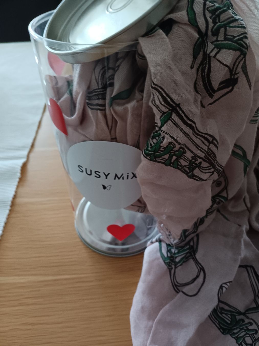 Foulard & Sciarpe: Schicker SUSY Mix Schal, rosa . neu – Nuovo e nell'imballaggio originale da Stansstad venduto da leoni66