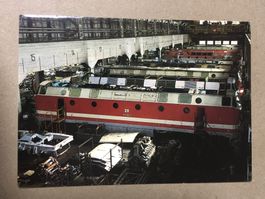 AK Bahn Chemnitz Fahrzeugwerk Halle mit Loks