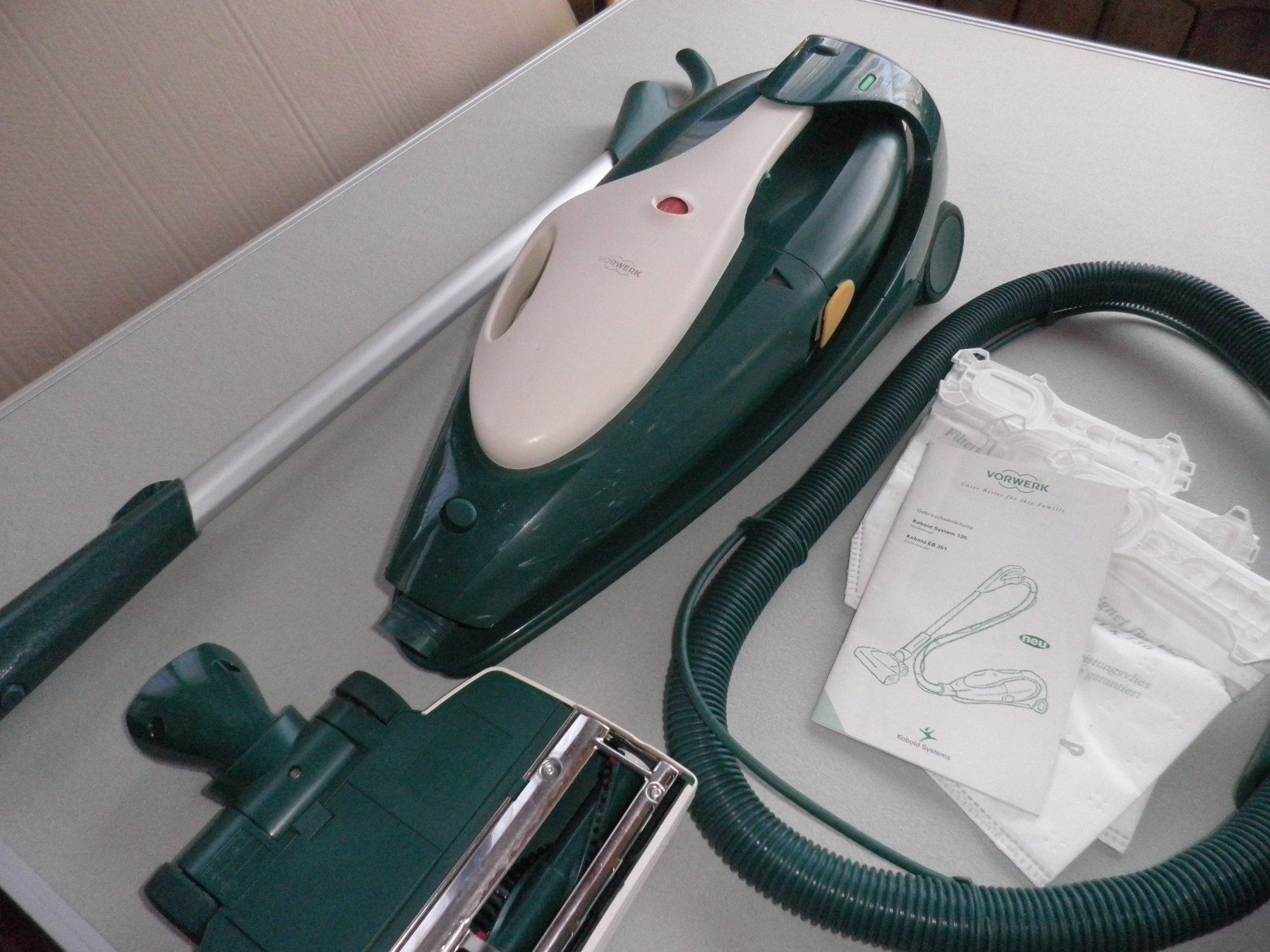Vorwerk Aspirapolveri & Accessori: Vorwerk Tornado Schlitten 135 / EB 351 – Usato da Oftringen venduto da shoptwotrade 7