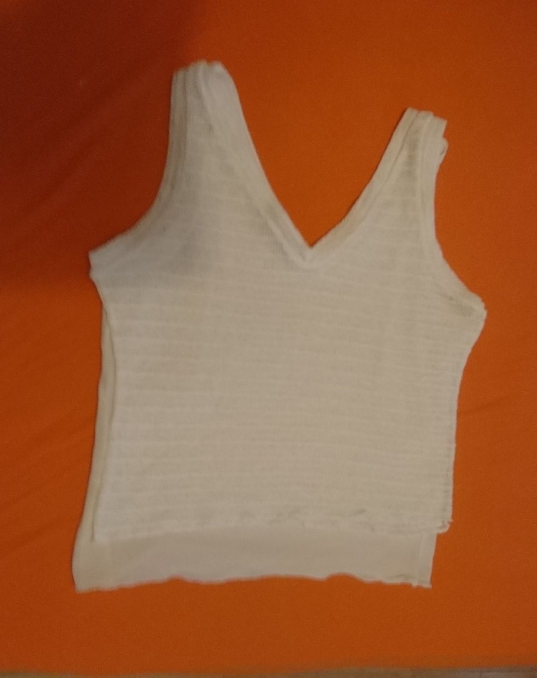 Top: Weisses kurzes Top Sommer-Look, Gr. S – Usato da Schüpfen venduto da ardiphne 1