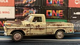 Ford Pickup beigebraun mit Rostoptik