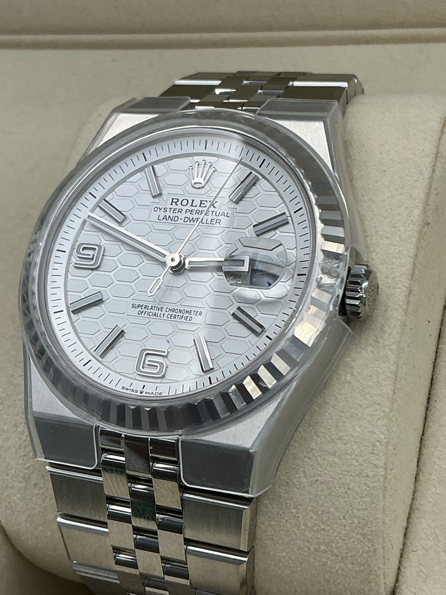 Rolex Montres: Rolex Datejust 41162334 Full Set 2026  – D'occasion à Zürich par watchdealer-24