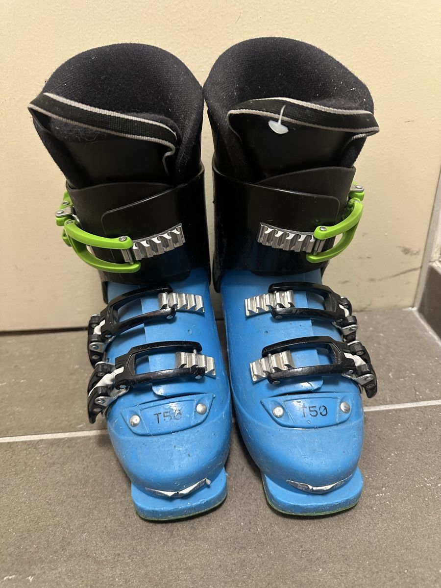 Schuhe für Jungen: Skischuhe Grösse 245mm – Gebraucht aus Busswil von billib